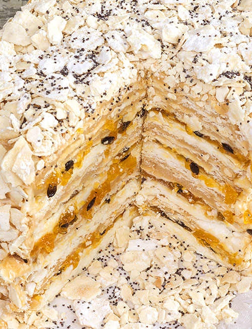 Torta Gold Milhojas Manjar Blanco y Crema Maracuy (12 Personas)